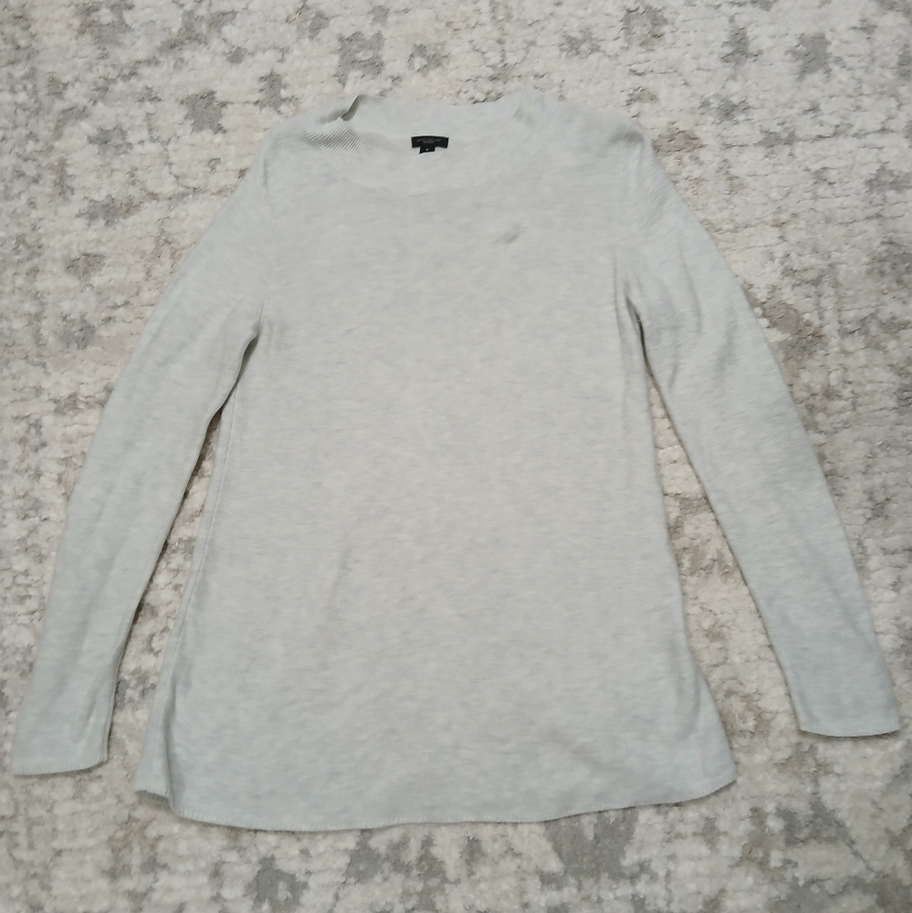 Ann Taylor Light Gray Knit Long Sleeve Shirt ~ Womens Size M